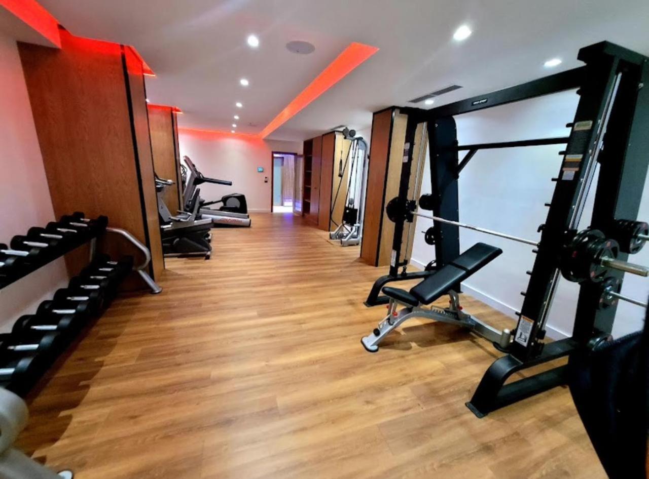 Henry & 5* Golem (Tirana)